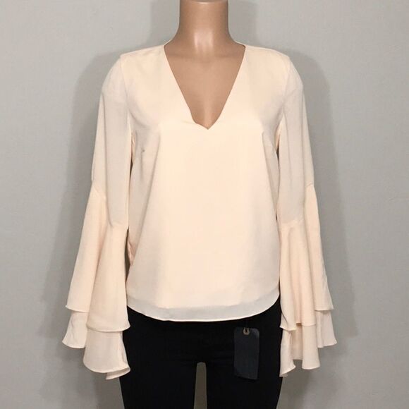 V-neck bell sleeved blouse. NWOT - Picture 2 of 8
